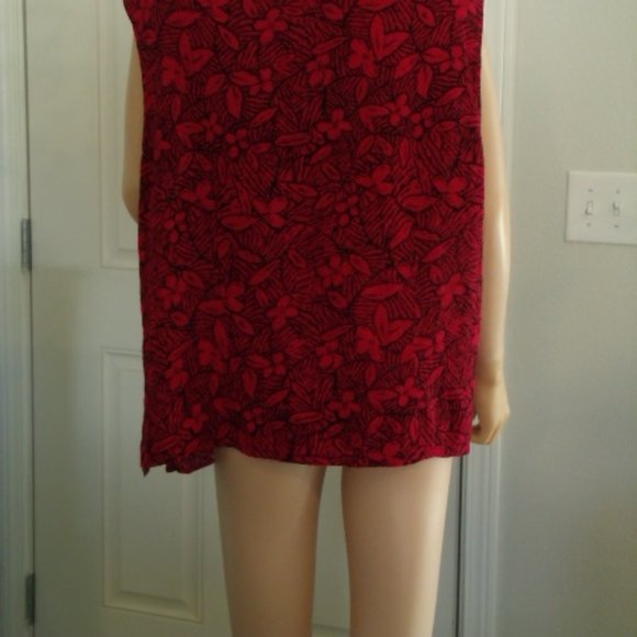 Notations 3X Rayon Red & Black Sleeveless Blouse - Picture 7 of 7
